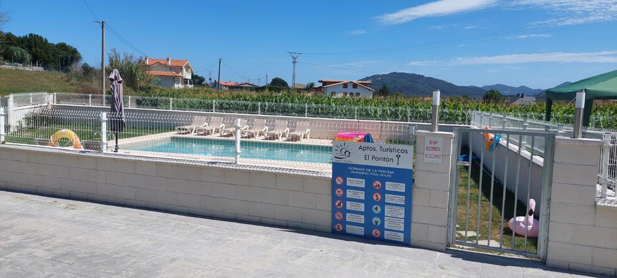 ארנוארו Apartamentos Turisticos El Ponton מראה חיצוני תמונה