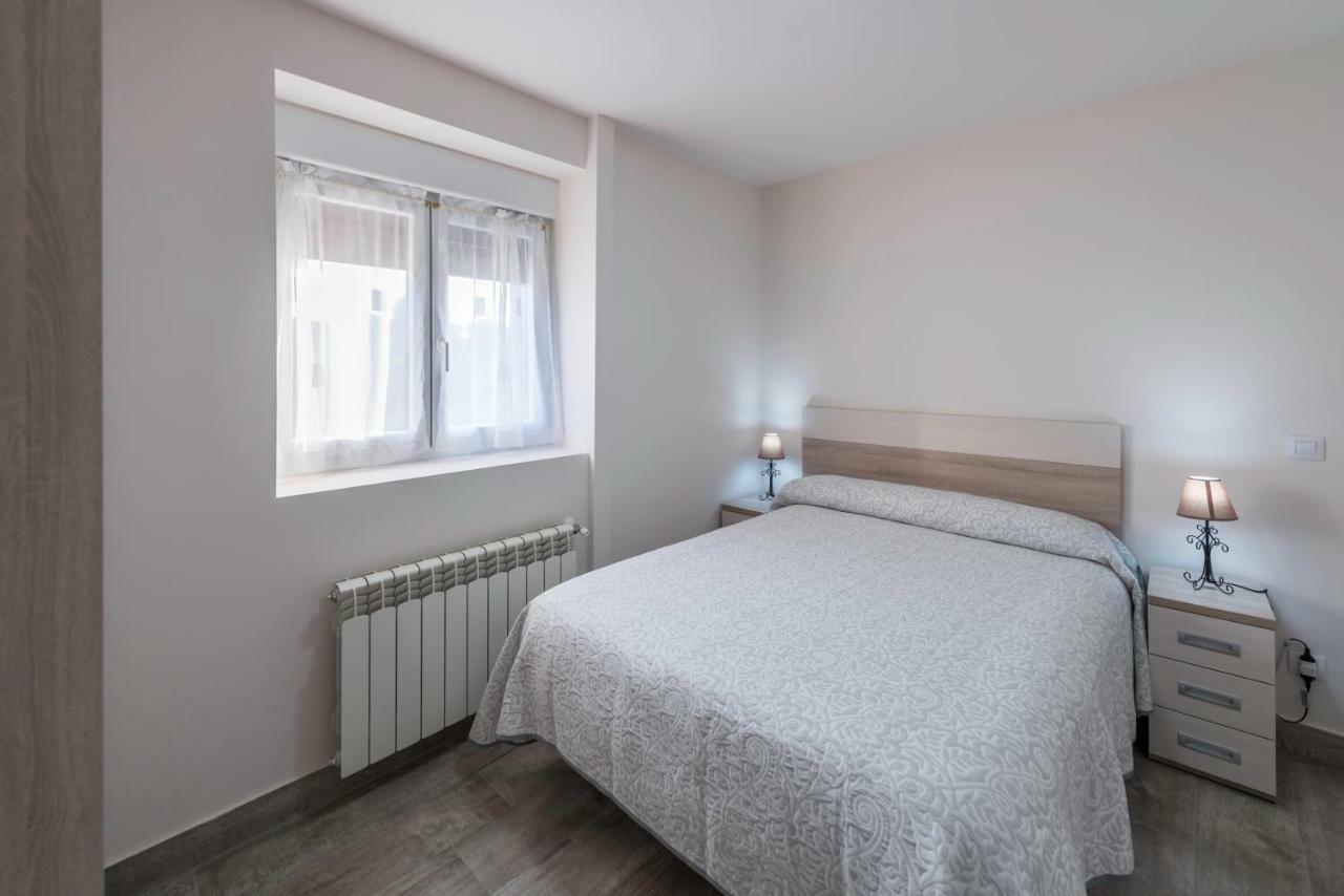 ארנוארו Apartamentos Turisticos El Ponton מראה חיצוני תמונה