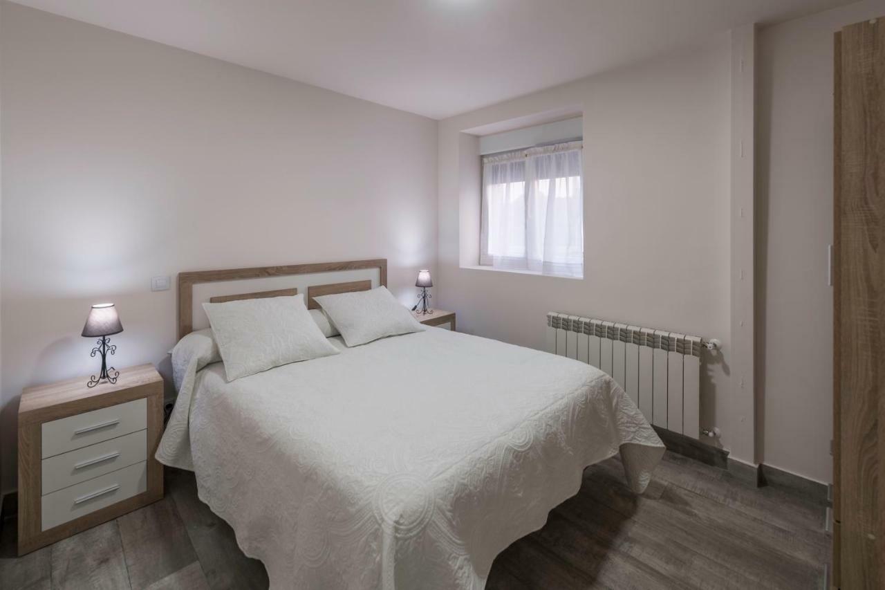 ארנוארו Apartamentos Turisticos El Ponton מראה חיצוני תמונה